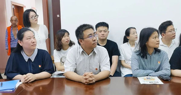 安博电子党支部开展“推动垃圾分类，践行绿色发展”联合党建活动