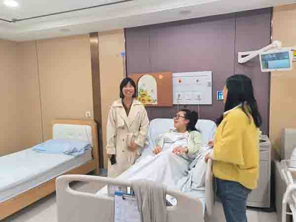安博电子工会走访慰问生育女员工